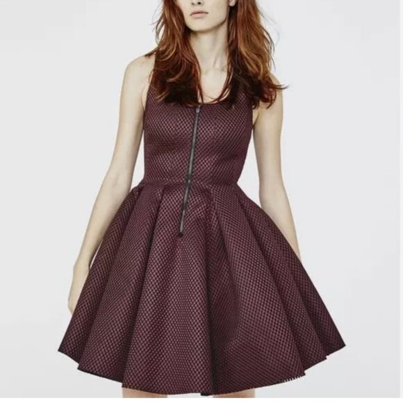 🌟 Stunning Maje Roitfeld Bordeaux Dress – Never Worn! 🌟 - Picture 1 of 5